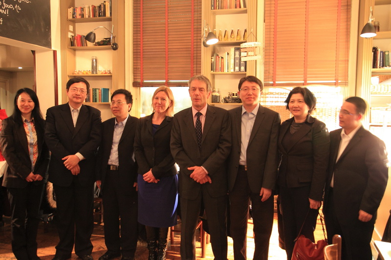 电<em>大学</em>代表团访问<em>英国伦敦大学玛丽女王学院</em>_