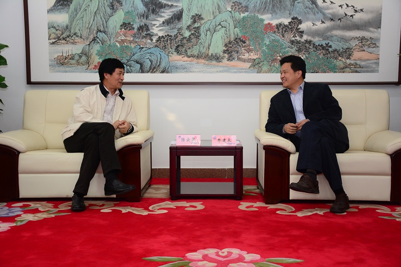 校长乔建永会见海淀区教育委员会主任陆云泉一