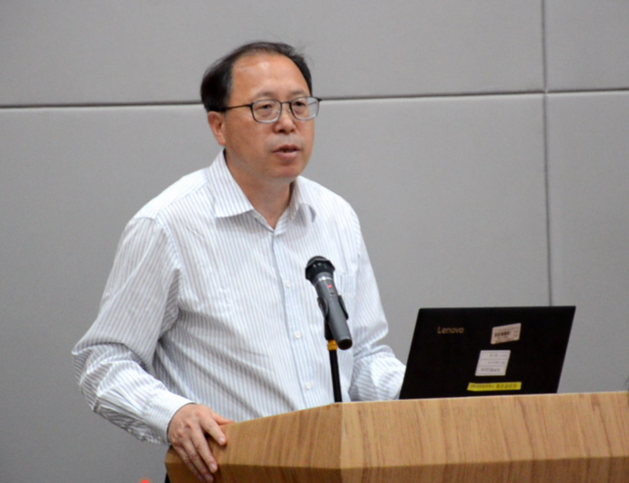 北京邮电大学王文博副校长在论坛开幕式上致辞王文博在致辞中代表学校